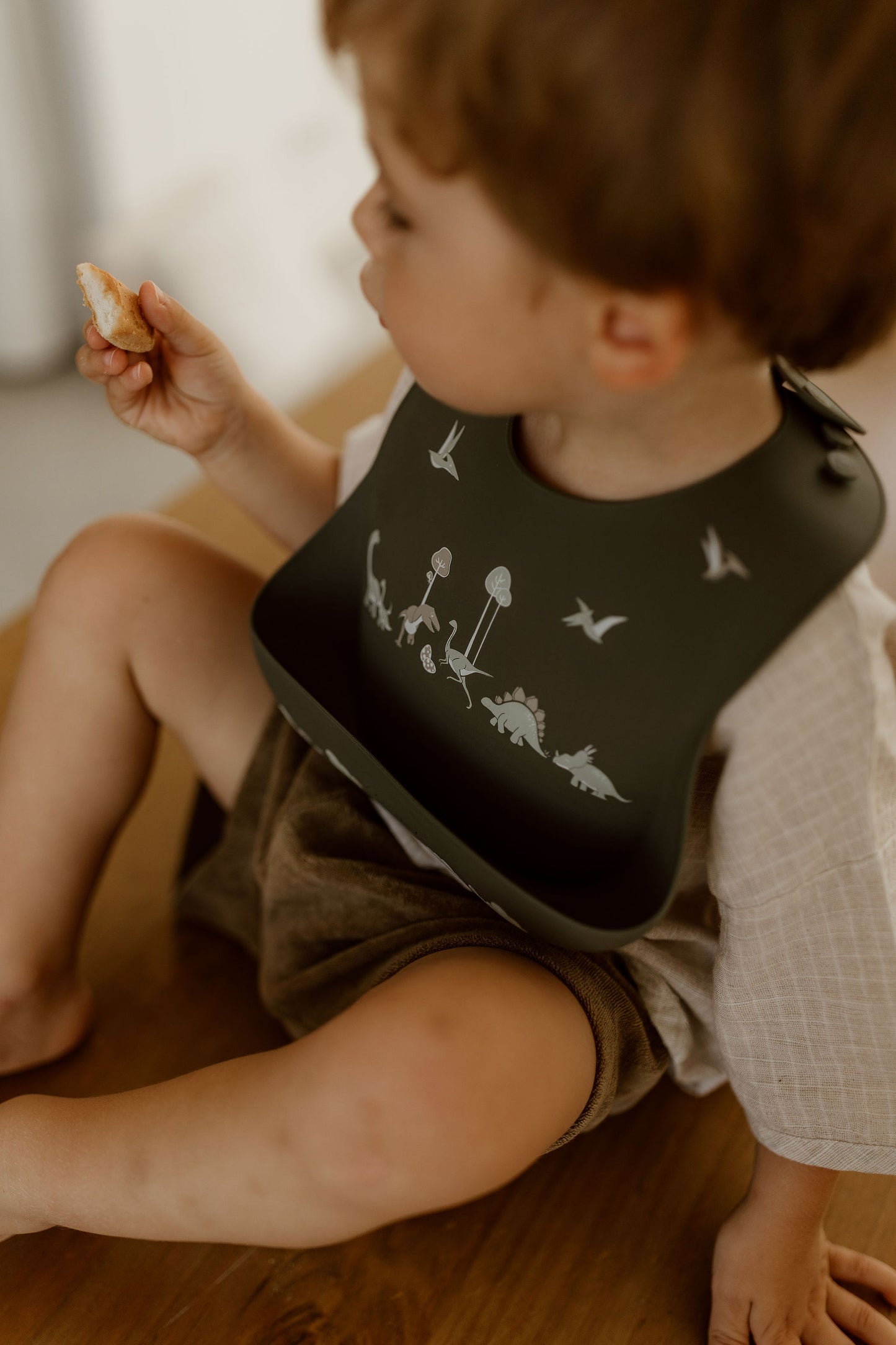 Bavoir en silicone - Dinosaures - Mini bouchon