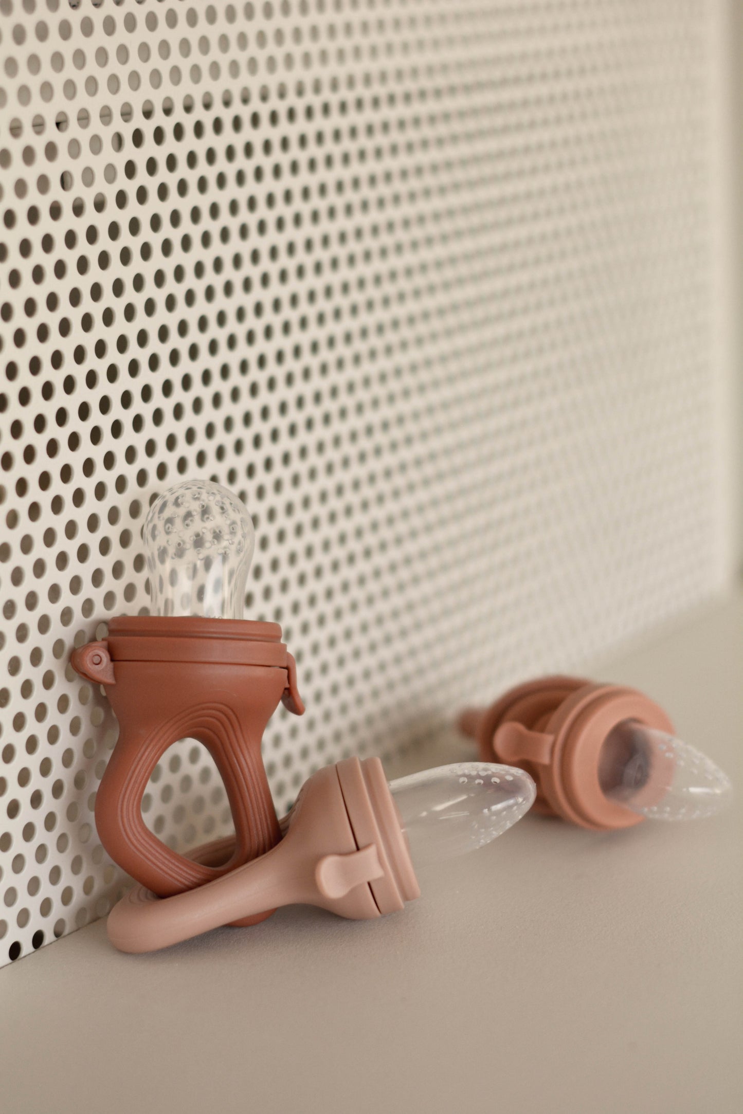 Tétine grignoteuse - Terre de sienne - Mini bouchon