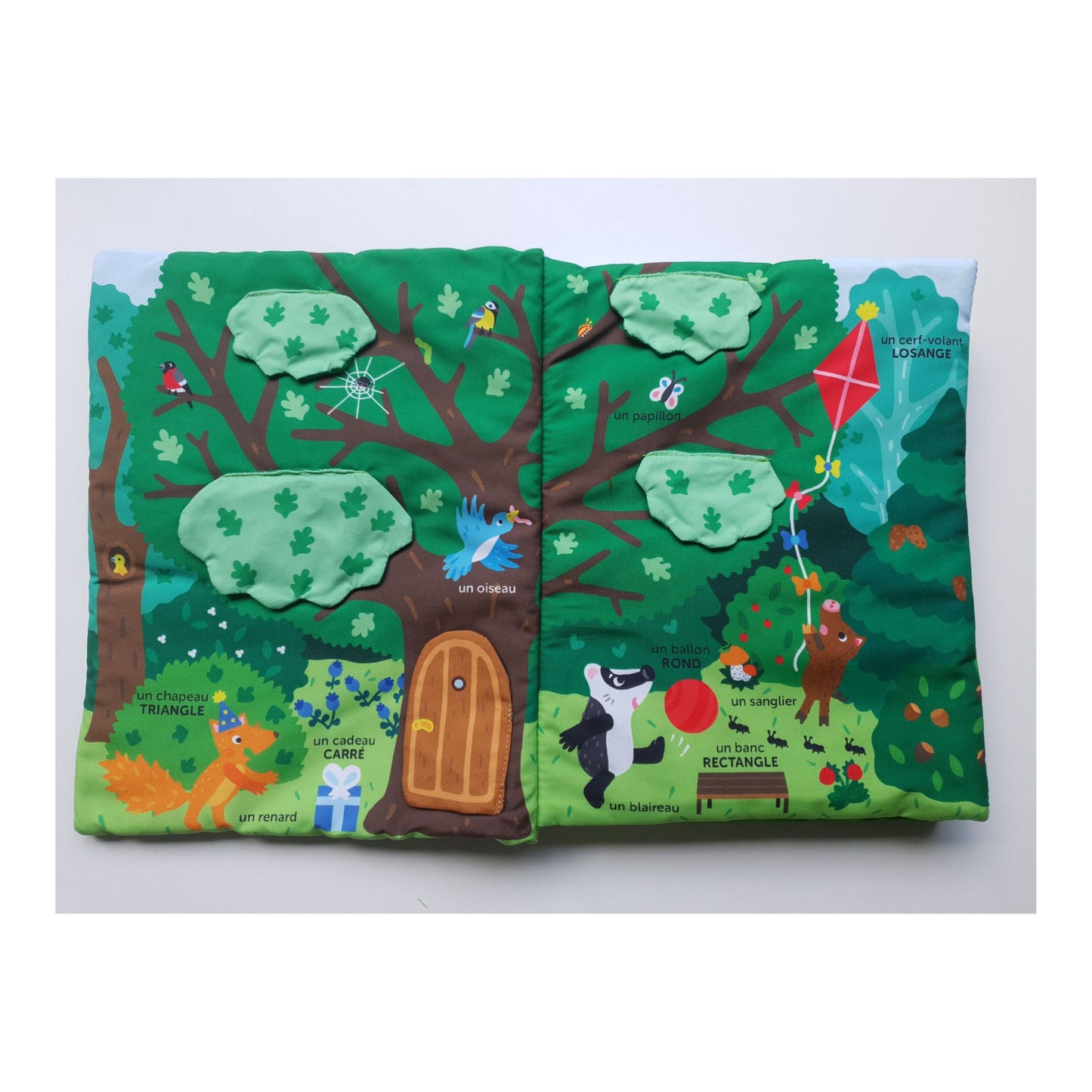 Mon premier livre animé en tissu - Mini bouchon